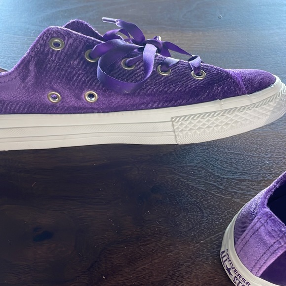 Velvet Converse Sneakers - Picture 8 of 9